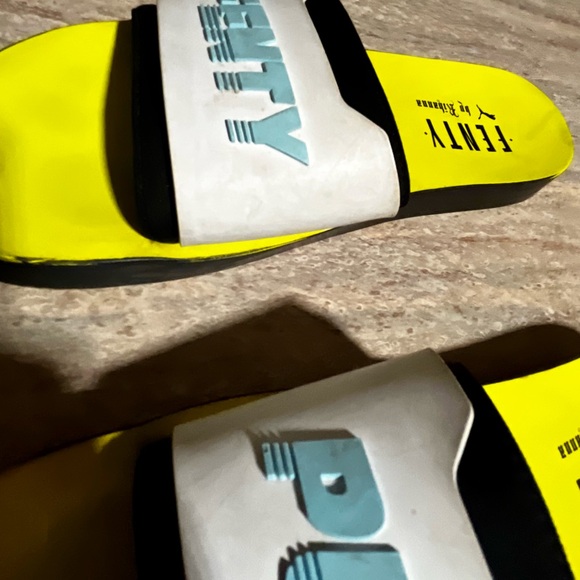 Fenty Puma by Rihanna surf slides - Picture 7 of 15
